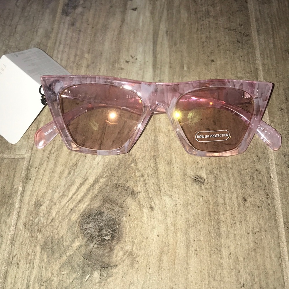 FOREVER 21 NWT SUNNIES